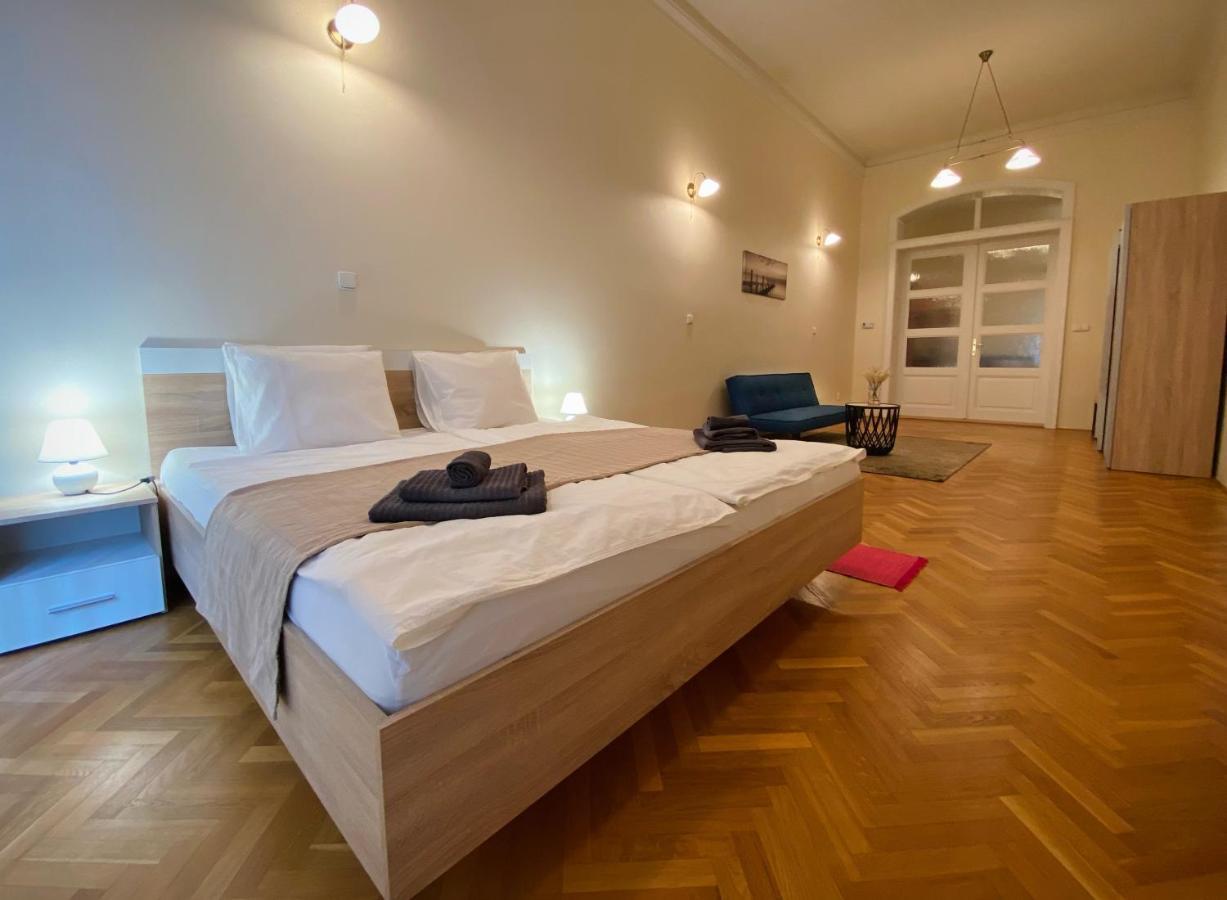 Luxury Vincents Apartments Košice Exteriör bild