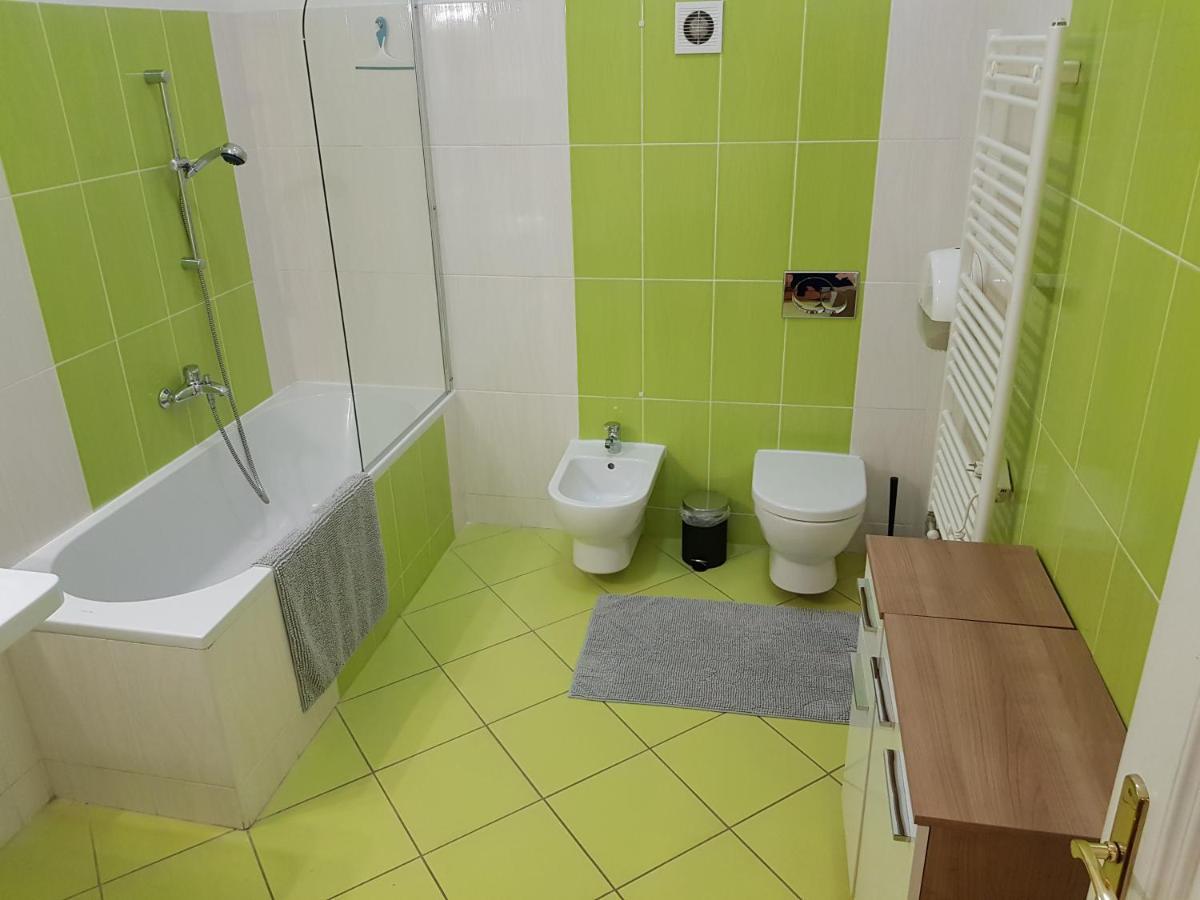 Luxury Vincents Apartments Košice Exteriör bild