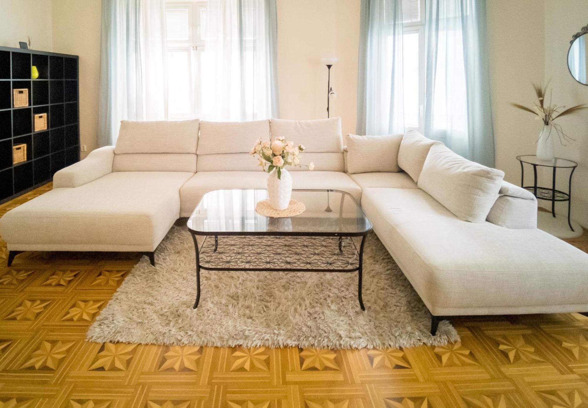Luxury Vincents Apartments Košice Exteriör bild