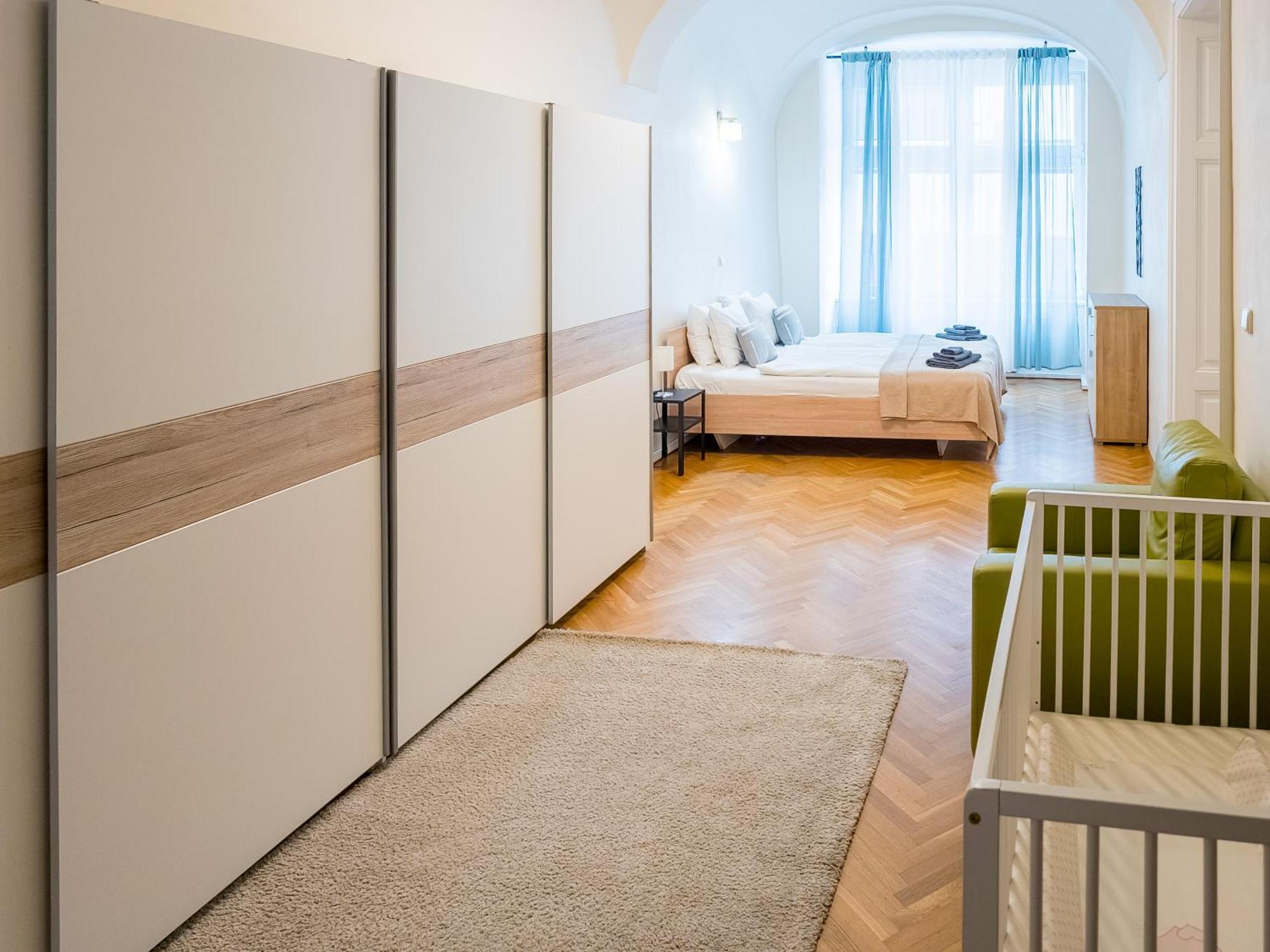 Luxury Vincents Apartments Košice Exteriör bild