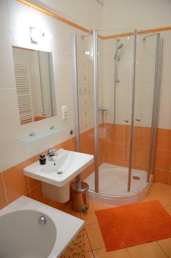 Luxury Vincents Apartments Košice Exteriör bild